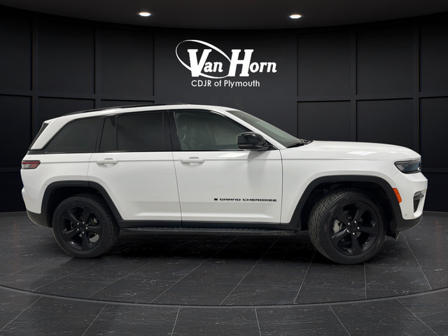 Certified 2024 Jeep Grand Cherokee Limited w/ Luxury Tech Group II AWD/4WD image 8