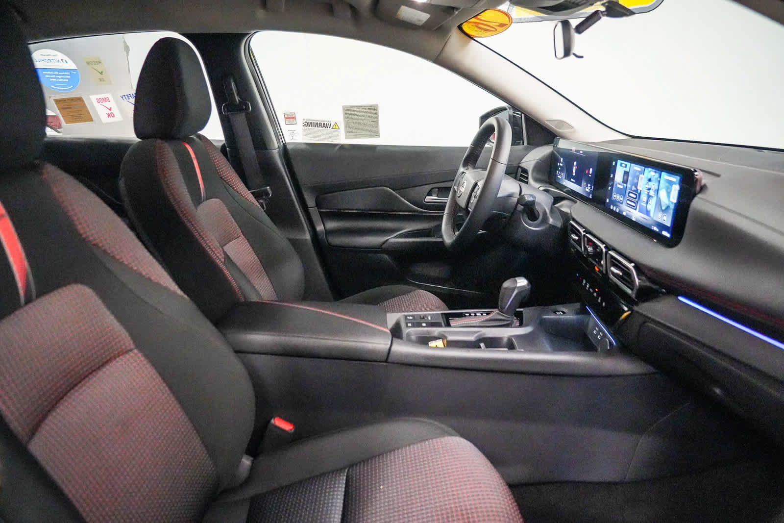 Used 2026 Nissan Sentra SR w/ Floor Mat Package FWD image 16