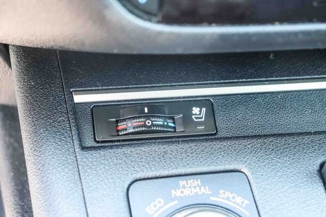 Used 2015 Lexus ES 300h w/ Premium Package w/Bamboo Trim FWD image 22