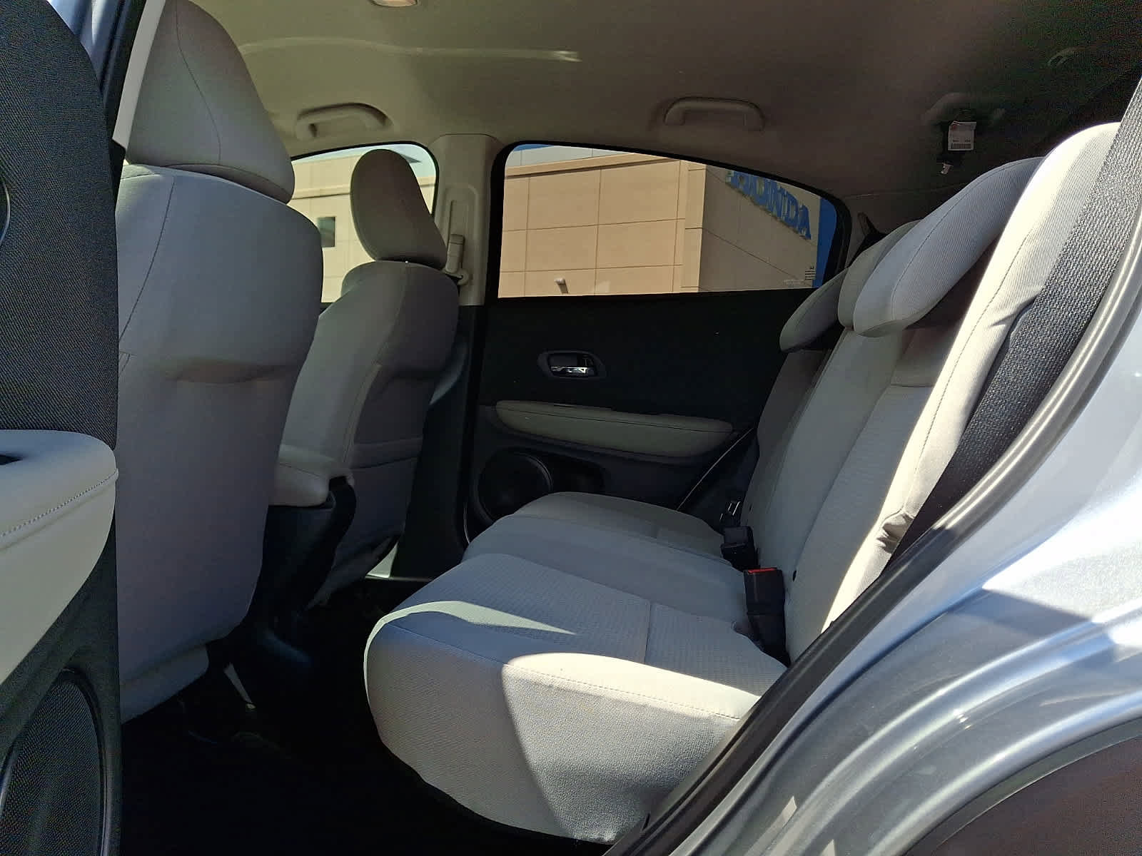 Used 2022 Honda HR-V LX image 14