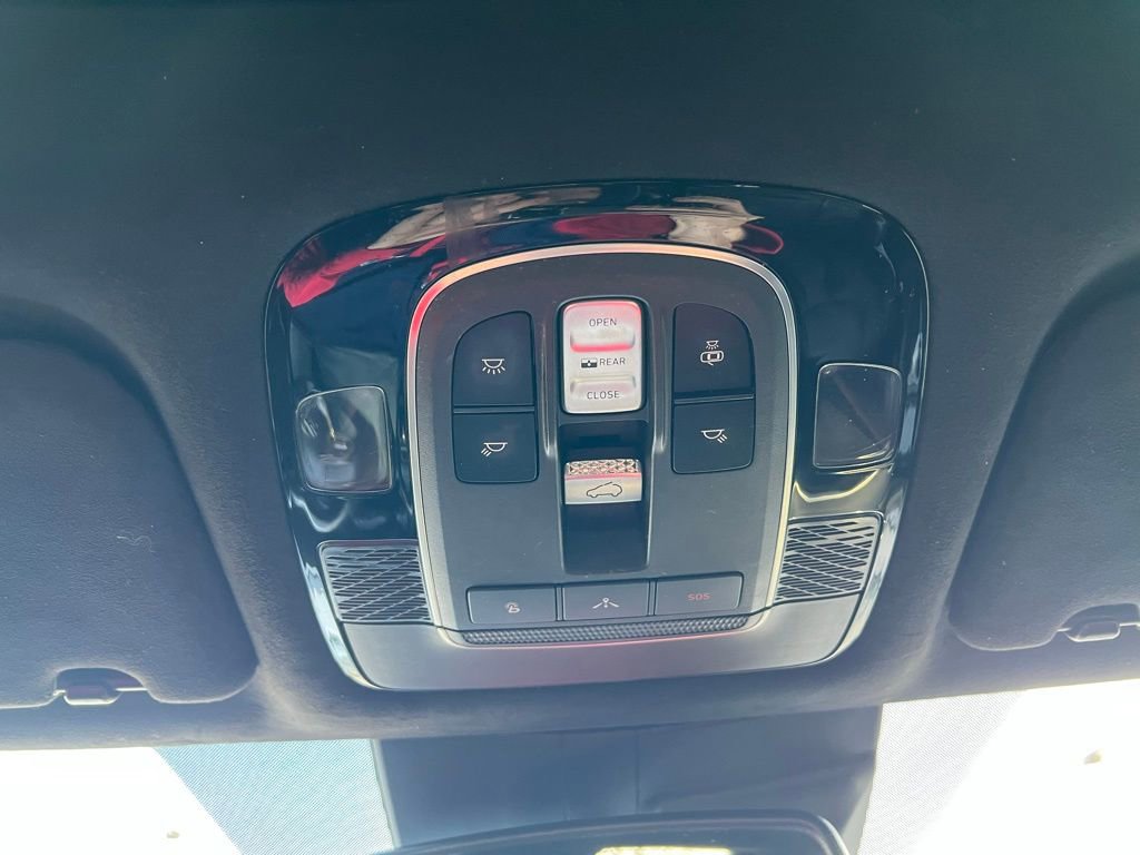 Used 2020 Hyundai Palisade Limited image 40