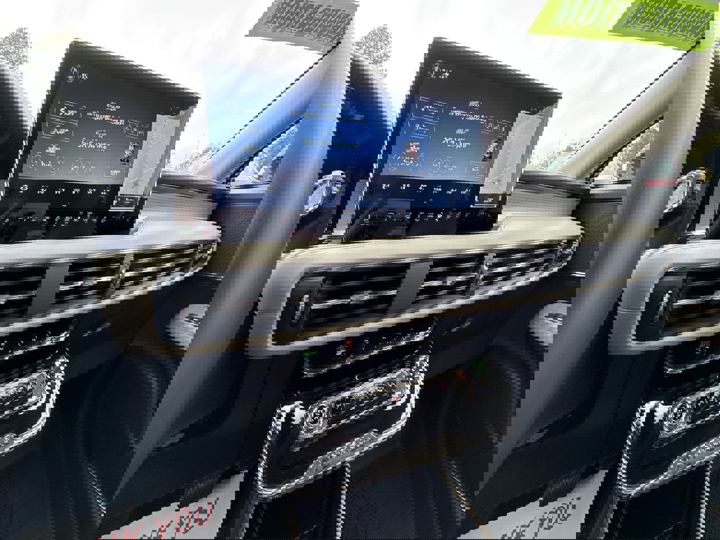 Used 2025 Lincoln Corsair FWD w/ Equipment Group 101A image 16