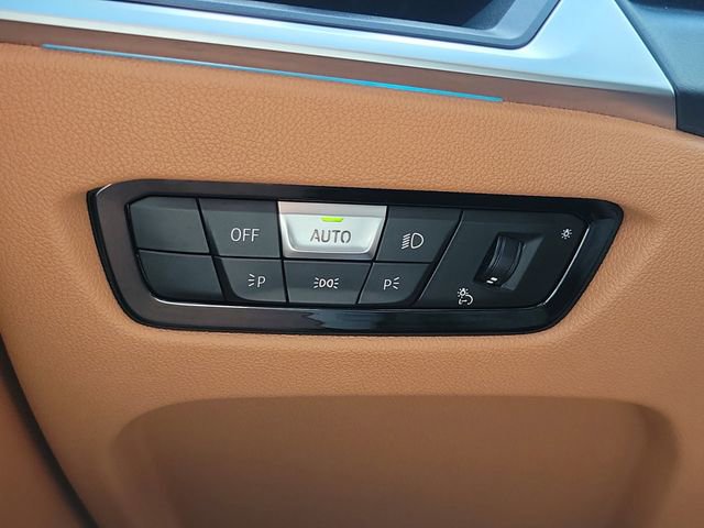 Used 2024 BMW 430i Convertible w/ Premium Package RWD image 27