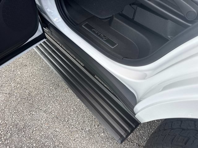 New 2026 GMC Yukon AT4 w/ AT4 Premium Plus Package AWD/4WD image 15