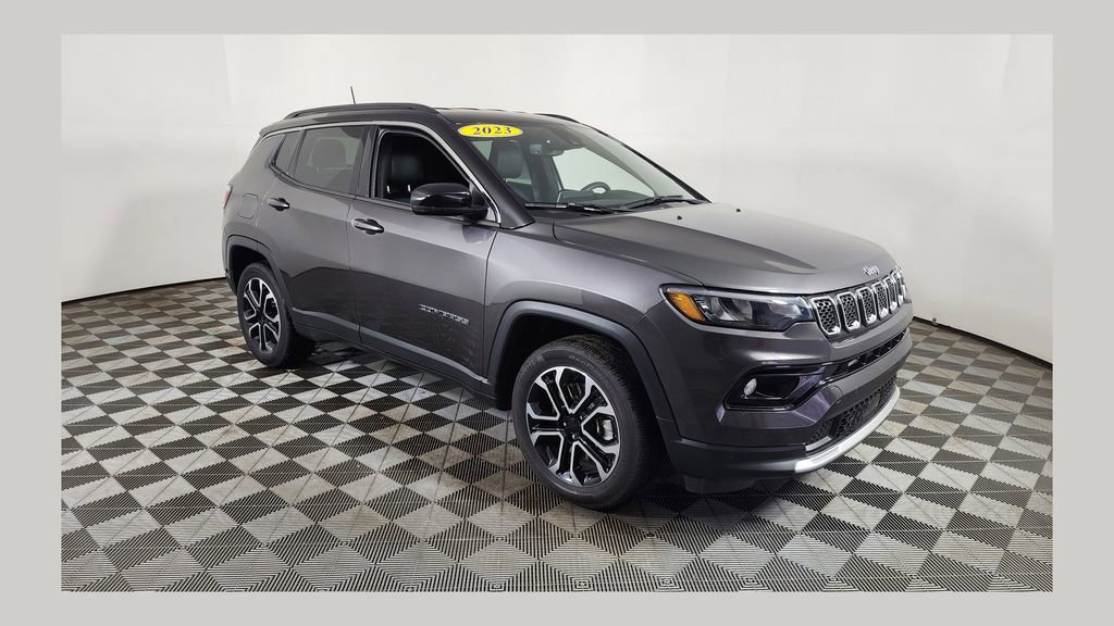 Used 2023 Jeep Compass Limited image 1