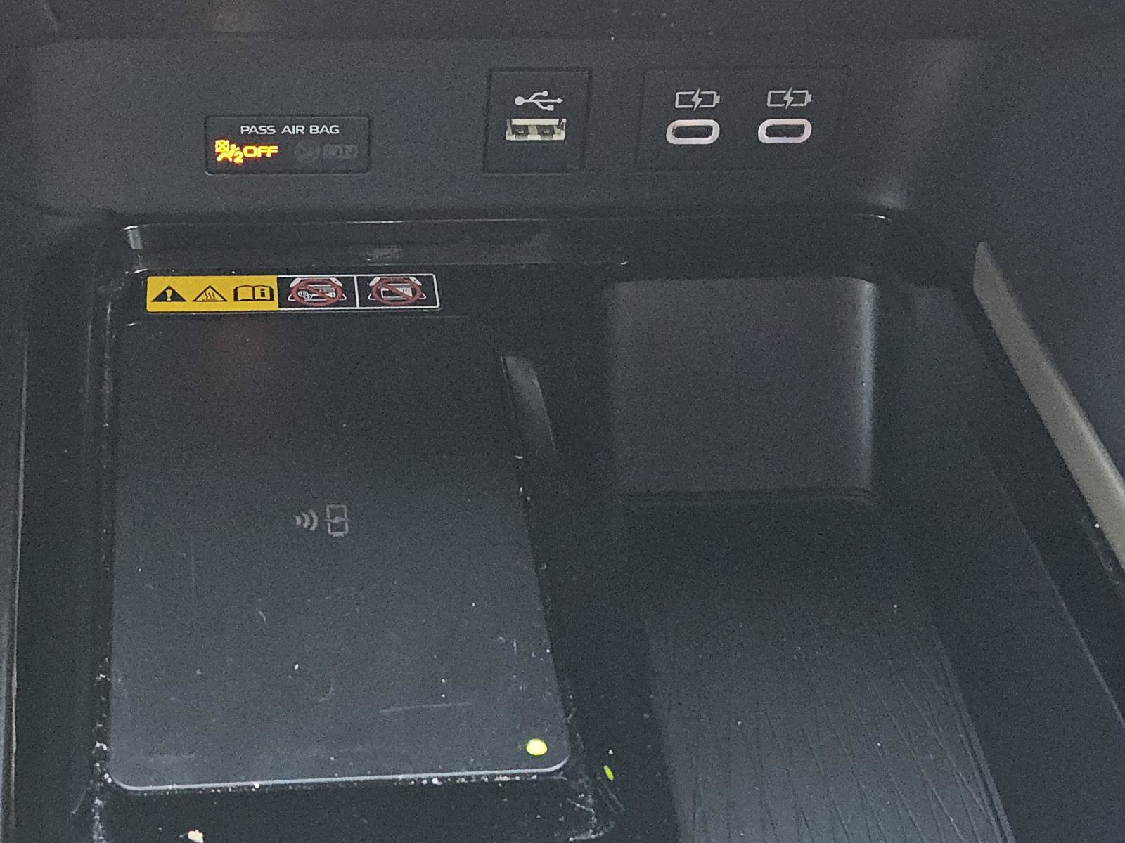 Used 2025 Toyota Camry XSE FWD image 17