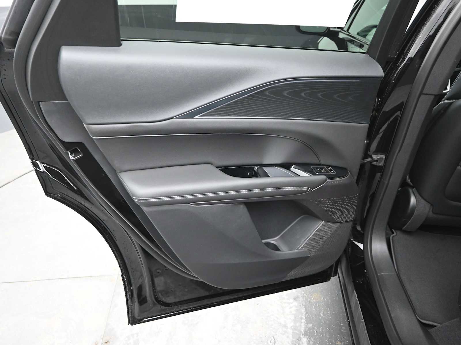 New 2025 Cadillac Lyriq Luxury image 23