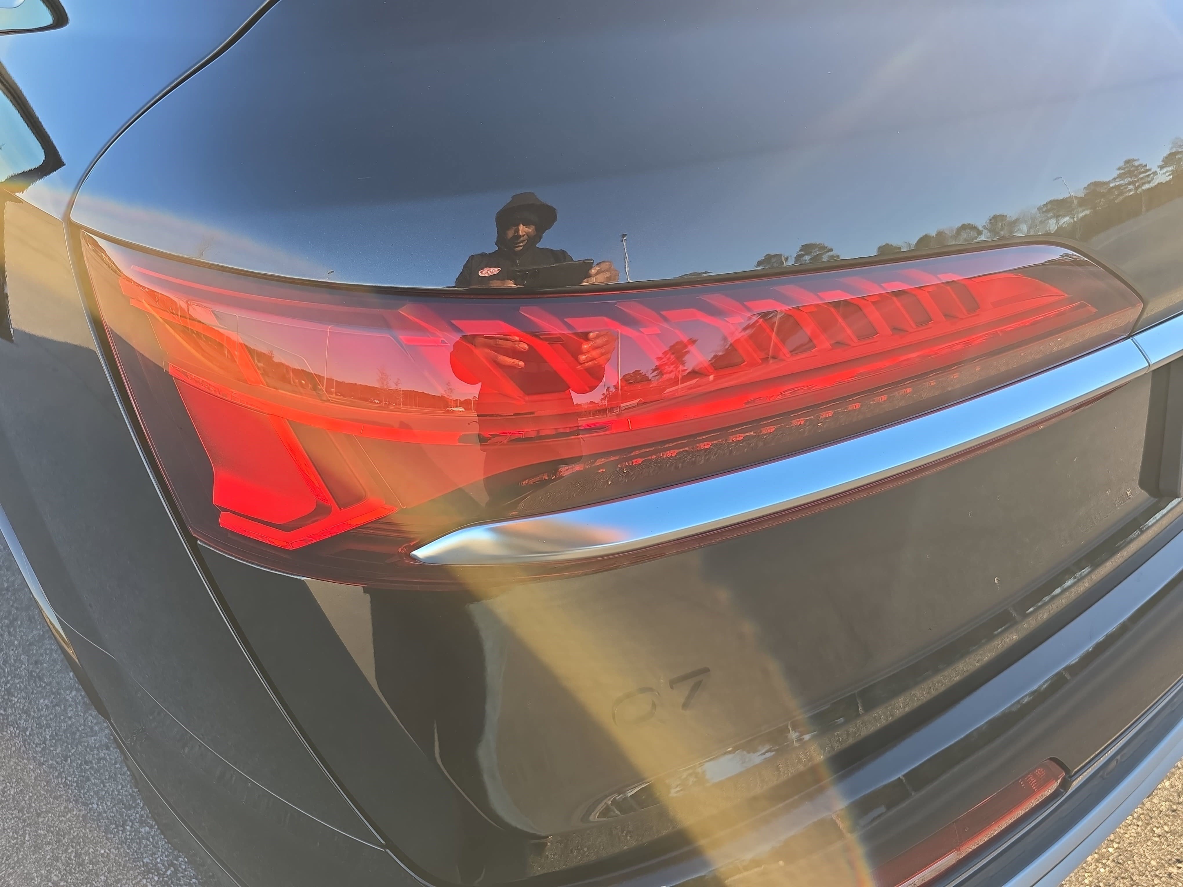 Used 2025 Audi Q7 3.0T Prestige image 34