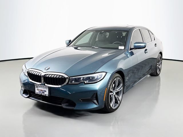 Used 2021 BMW 330i Sedan w/ Driving Assistance Package RWD image 3