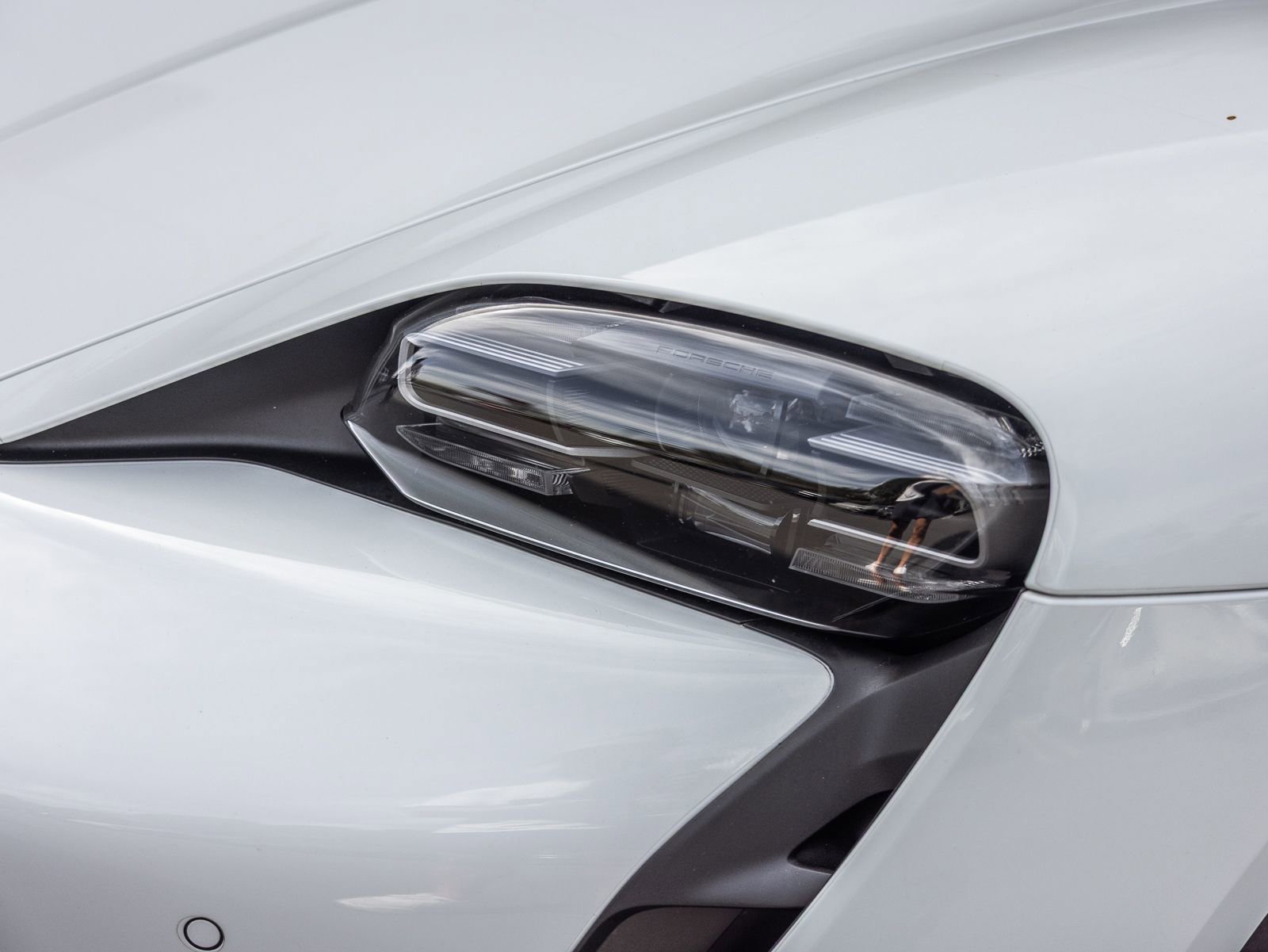 Certified 2023 Porsche Taycan image 24