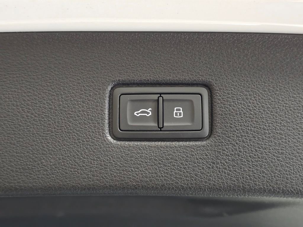 Used 2023 Audi Q7 2.0T Premium Plus w/ Premium Plus Package image 10