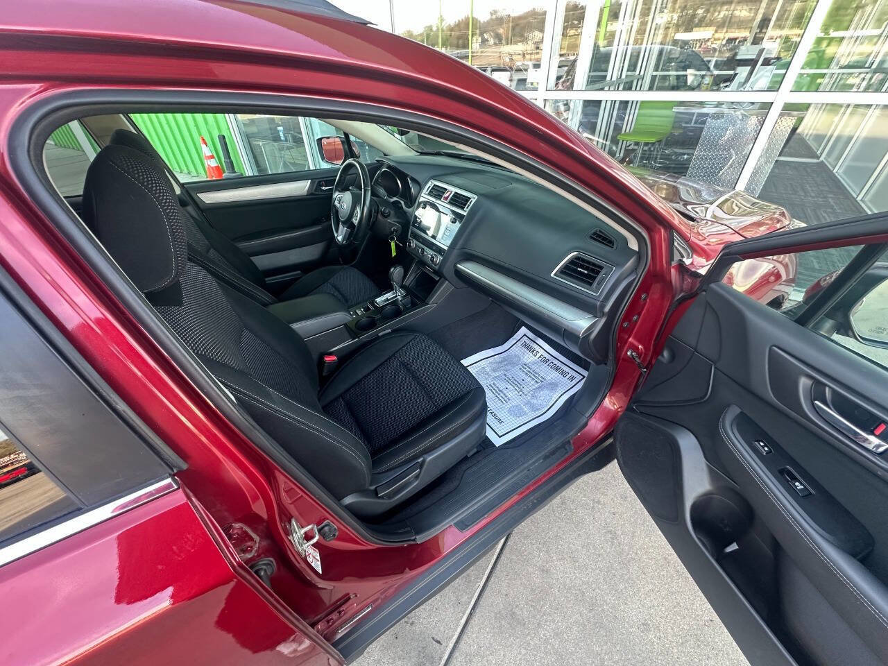 Used 2017 Subaru Outback 2.5i Premium image 17