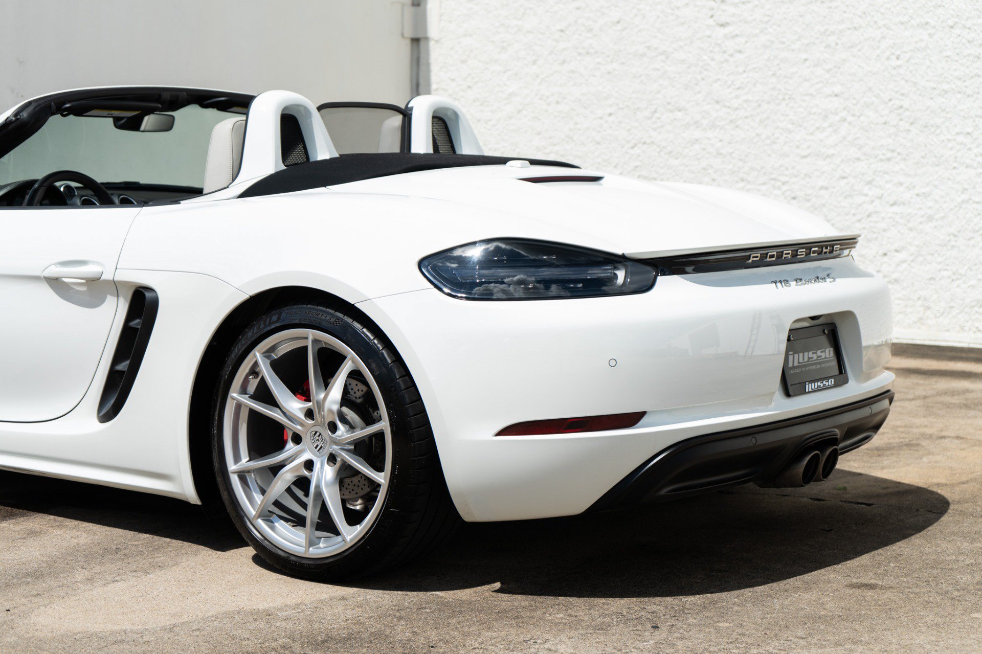 Used 2023 Porsche 718 Boxster S RWD image 28