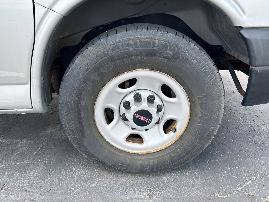 Used 2016 GMC Savana 2500 RWD image 7