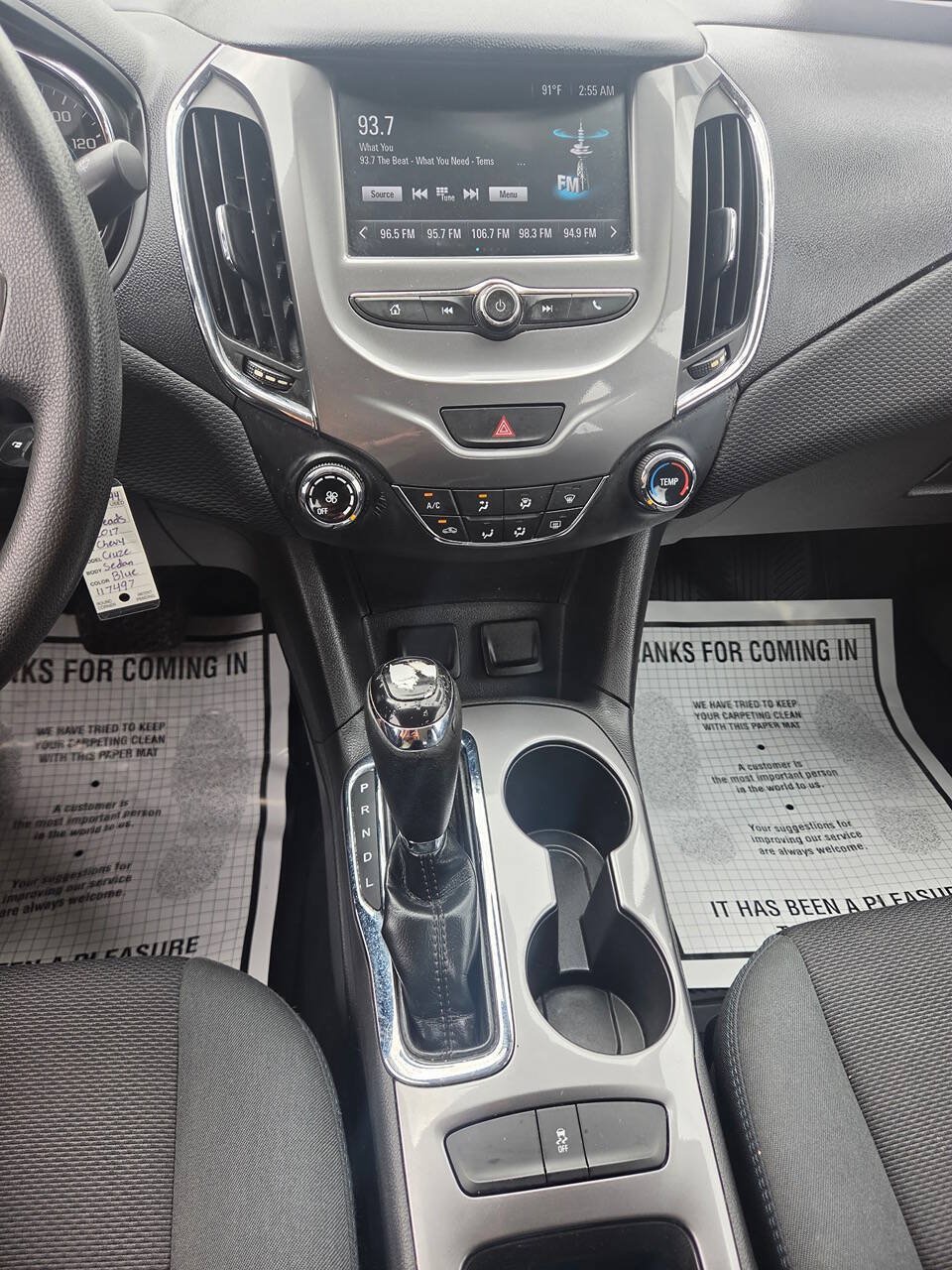 Used 2017 Chevrolet Cruze LT FWD image 8