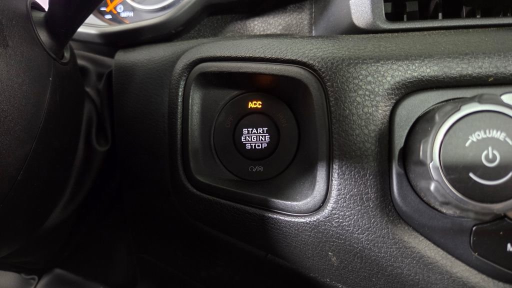 Used 2024 Jeep Gladiator Sport AWD/4WD image 20