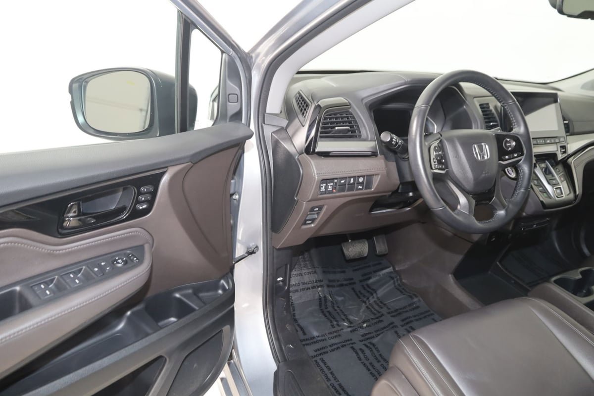 Used 2023 Honda Odyssey Touring image 47