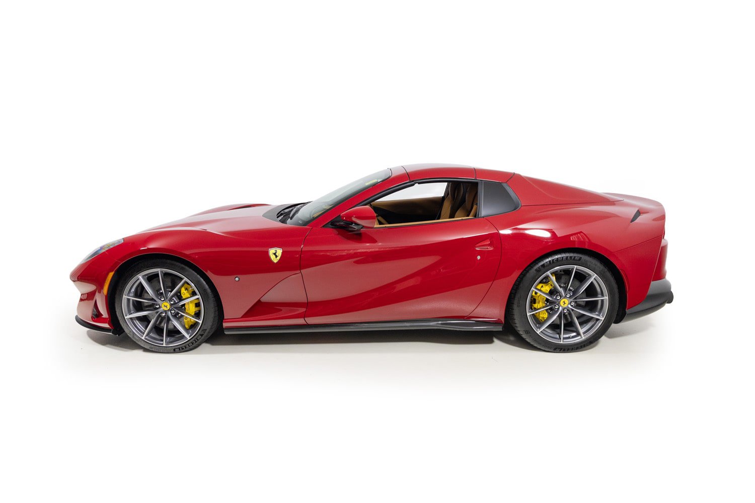 Used 2022 Ferrari 812 GTS RWD image 5