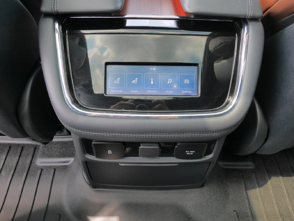 Used 2024 Lincoln Navigator L Reserve AWD/4WD image 21