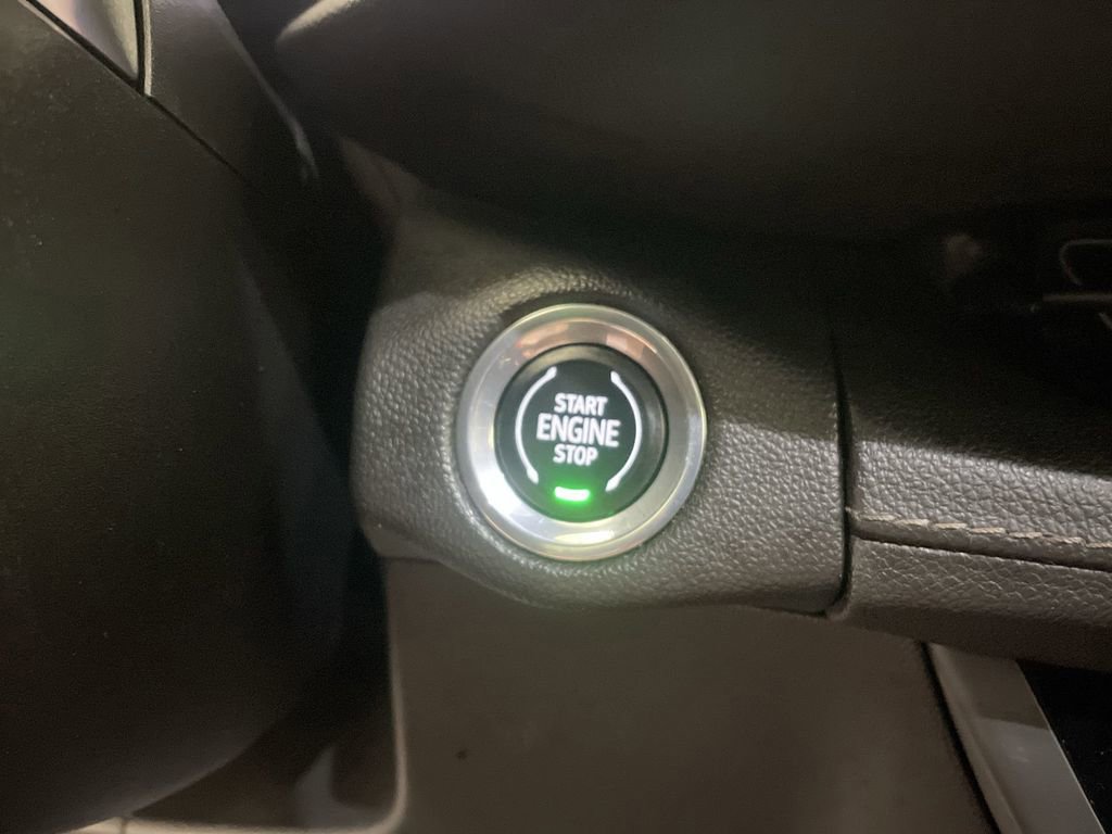 Used 2021 Buick Envision Essence FWD image 10