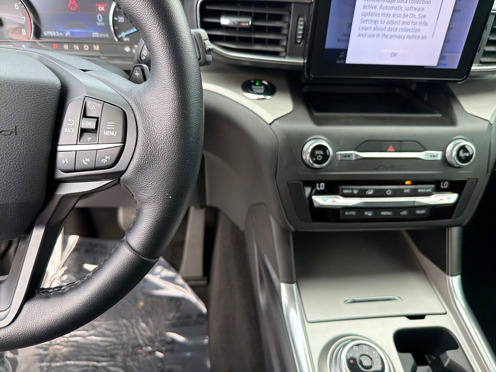 Used 2020 Ford Explorer XLT w/ Equipment Group 202A image 15