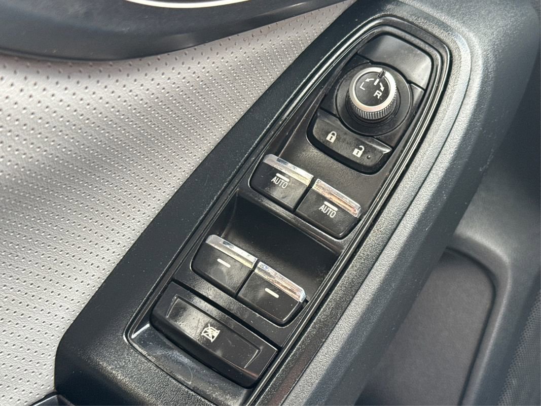 Used 2019 Subaru Crosstrek 2.0i Limited w/ Moonroof Package w/Navigation image 39