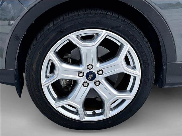 Used 2019 Ford Escape Titanium FWD image 10