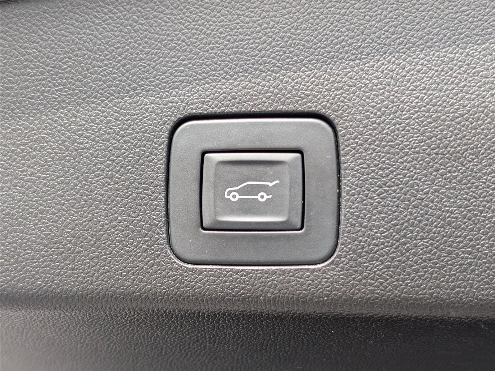 Used 2023 Buick Encore GX Select w/ Experience Buick Package AWD/4WD image 15