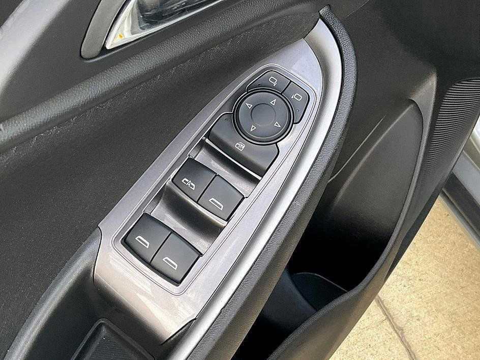 Used 2024 Chevrolet Malibu LT image 16