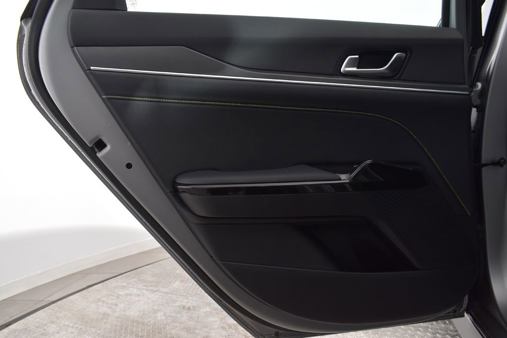 Used 2025 Kia K5 GT w/ GT1 Package image 17