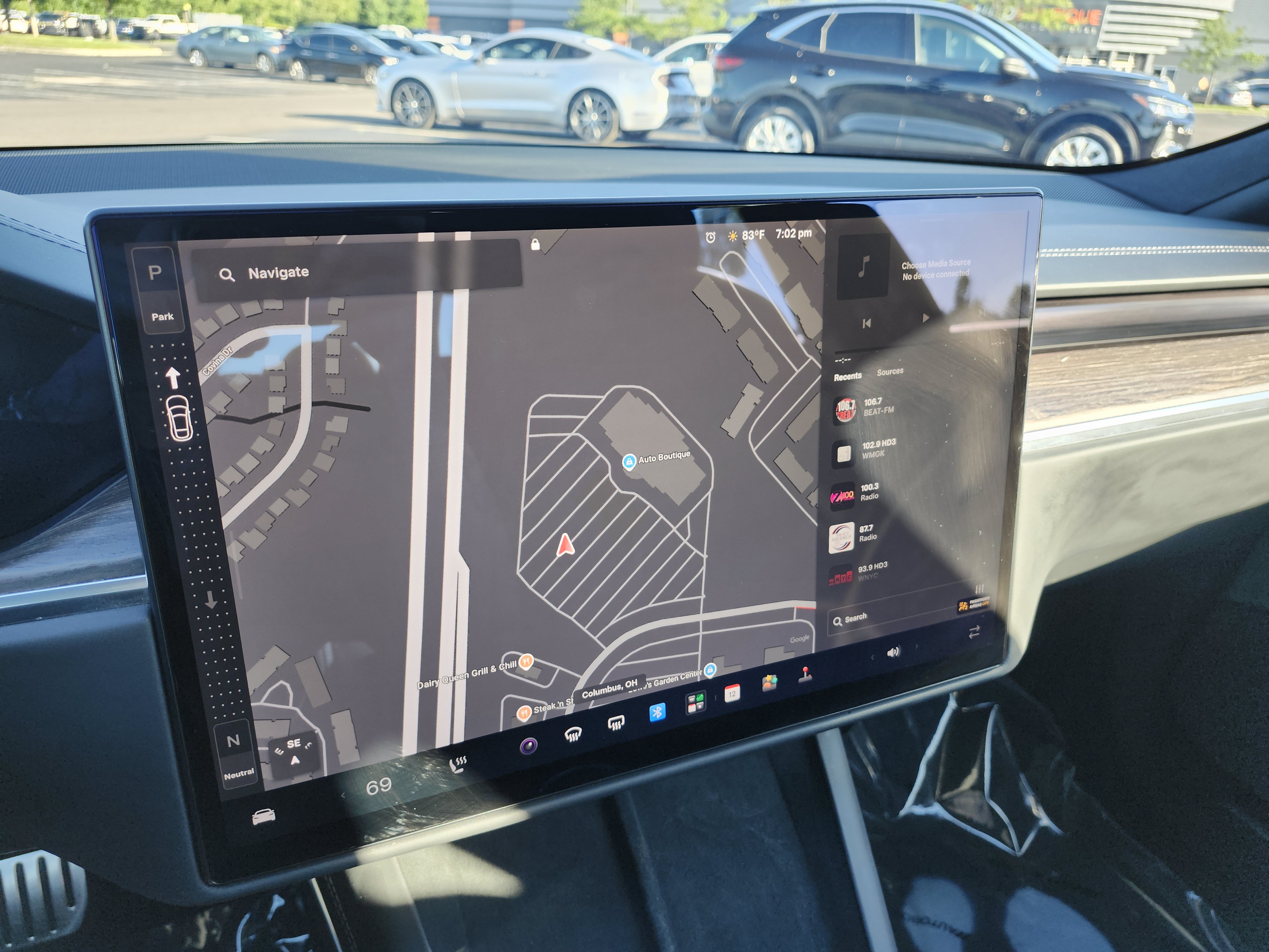 Used 2022 Tesla Model S AWD/4WD image 7