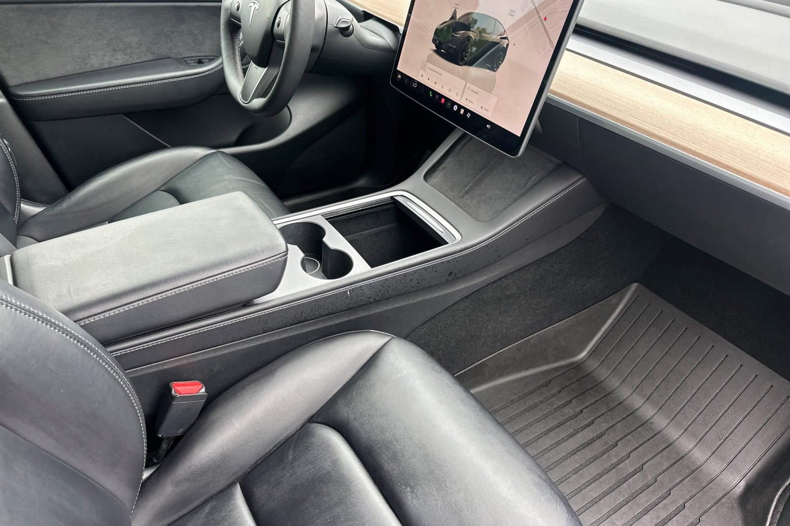 Used 2022 Tesla Model Y Long Range AWD/4WD image 21