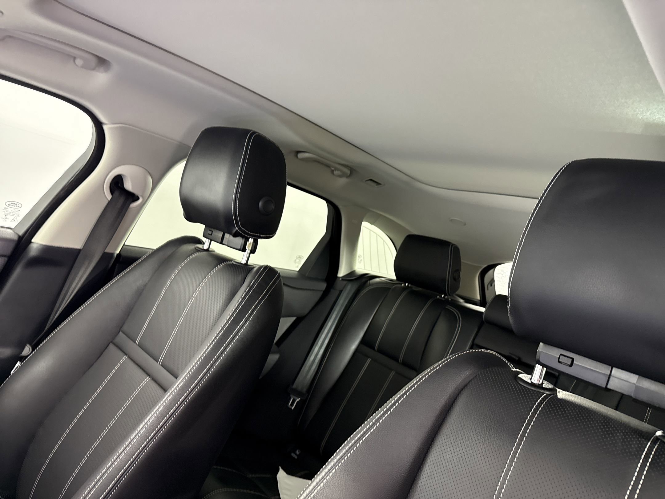 Certified 2023 Land Rover Range Rover Velar S image 13