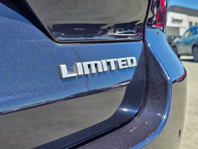 Certified 2024 Jeep Grand Cherokee Limited w/ Luxury Tech Group II AWD/4WD image 17