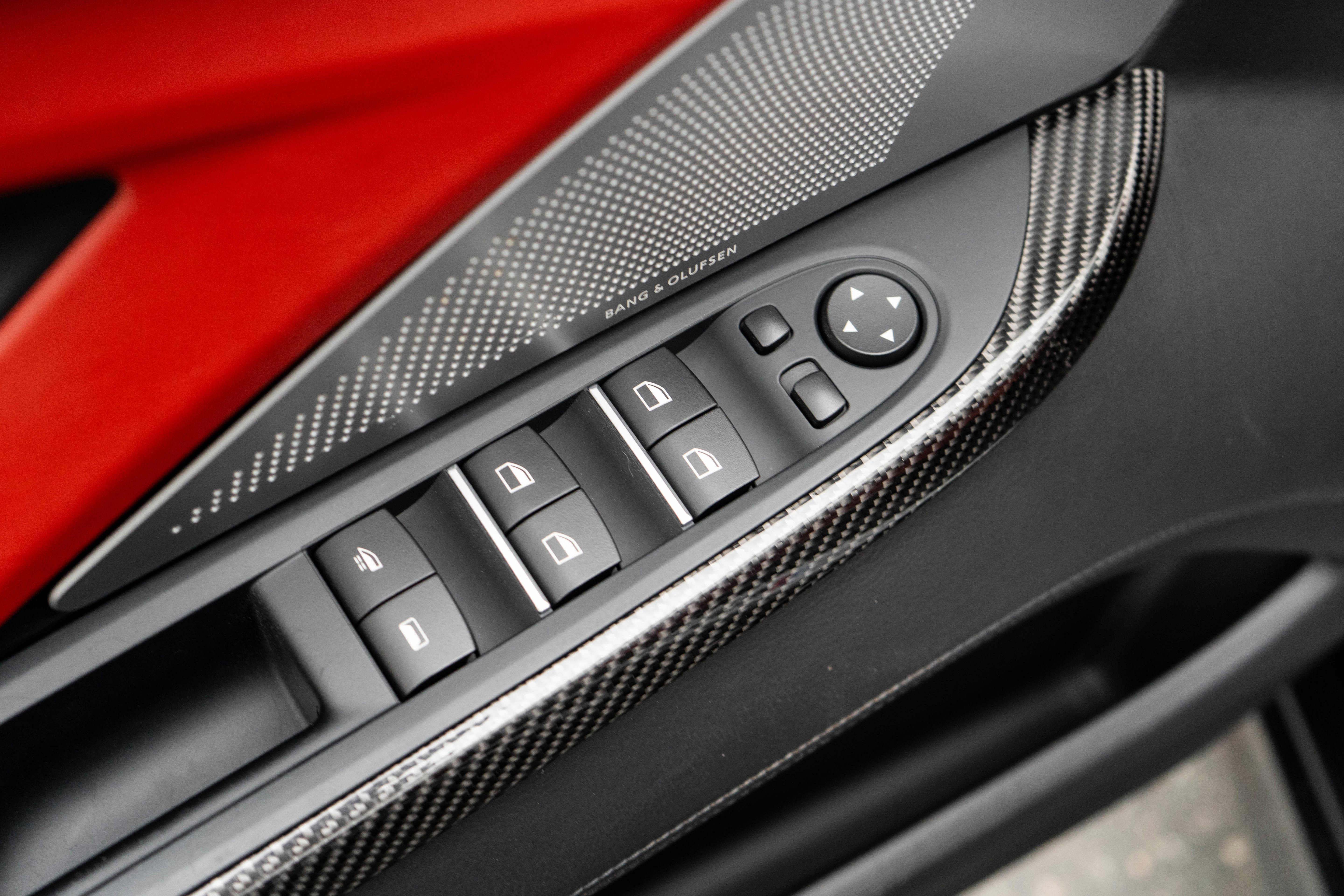 Used 2014 BMW M6 Convertible image 14