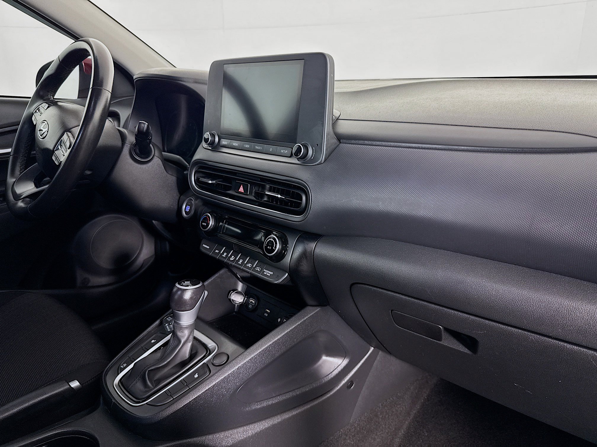 Used 2022 Hyundai Kona SEL w/ Convenience Package image 52