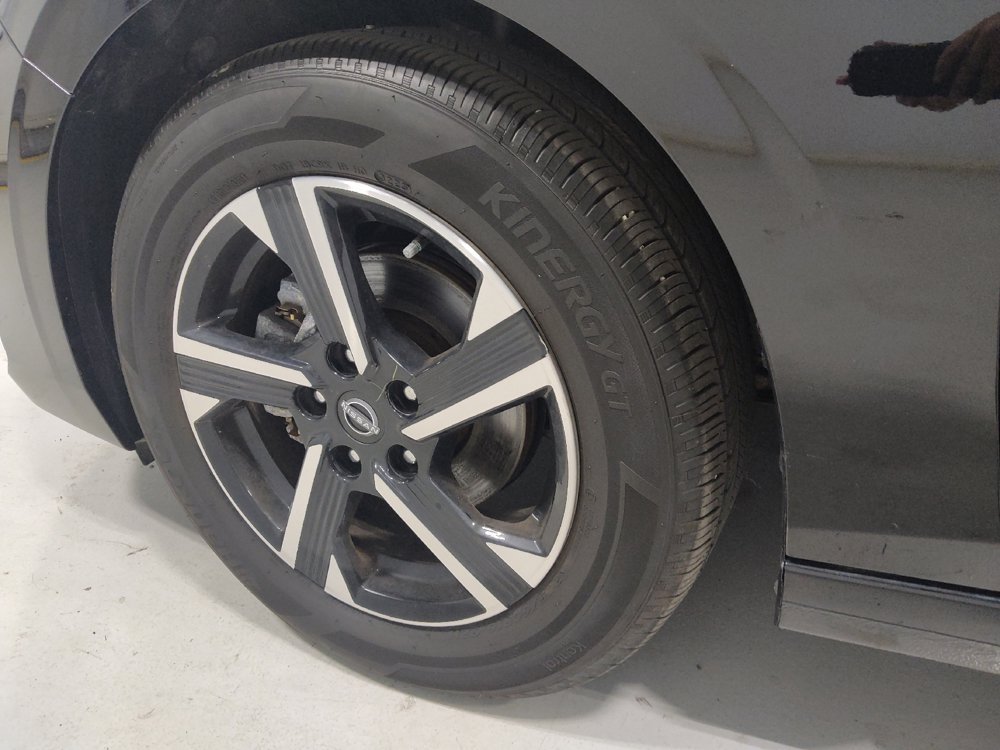 Used 2024 Nissan Sentra SV FWD image 31