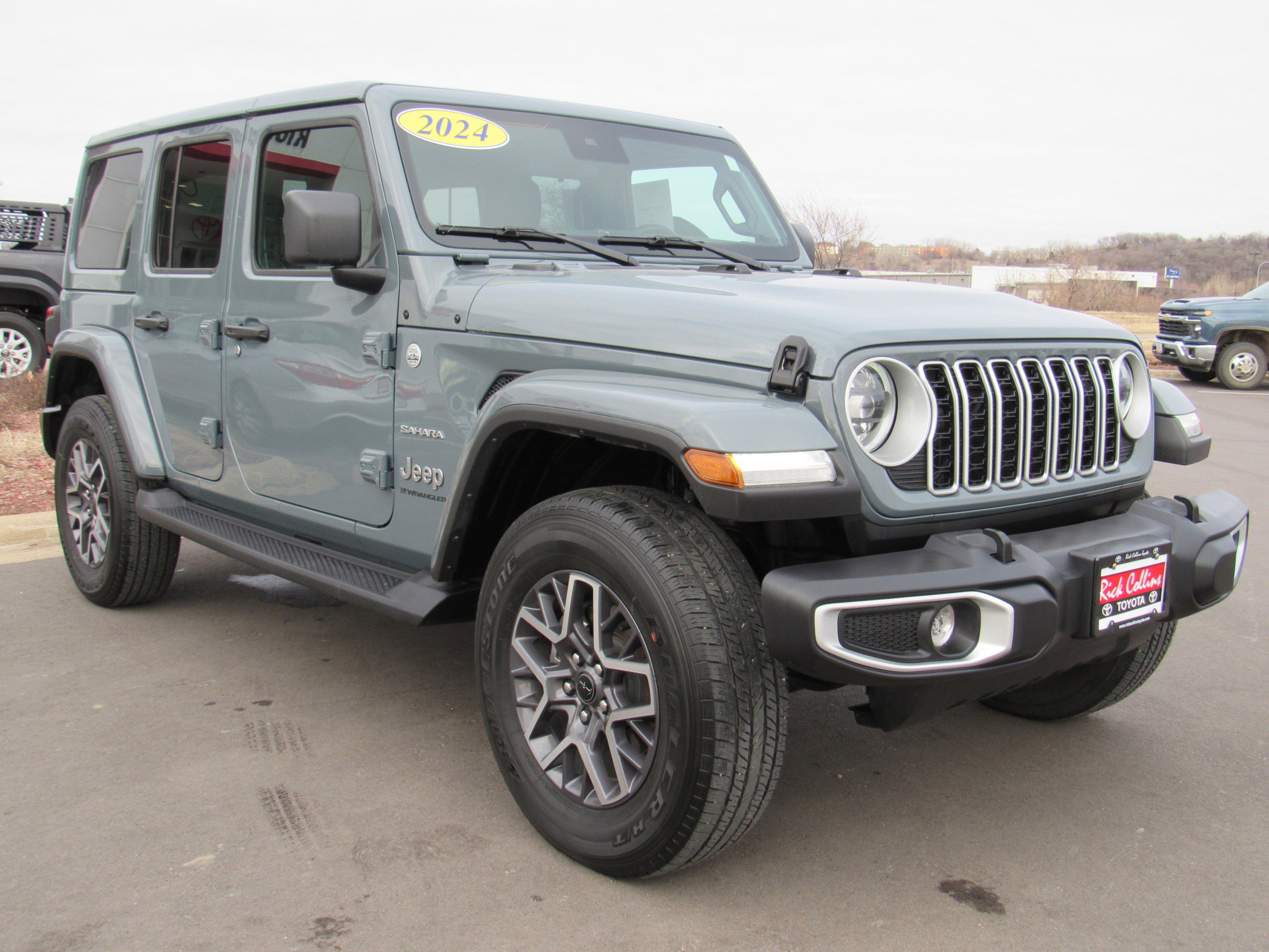 Used 2024 Jeep Wrangler Sahara w/ Safety Group image 4