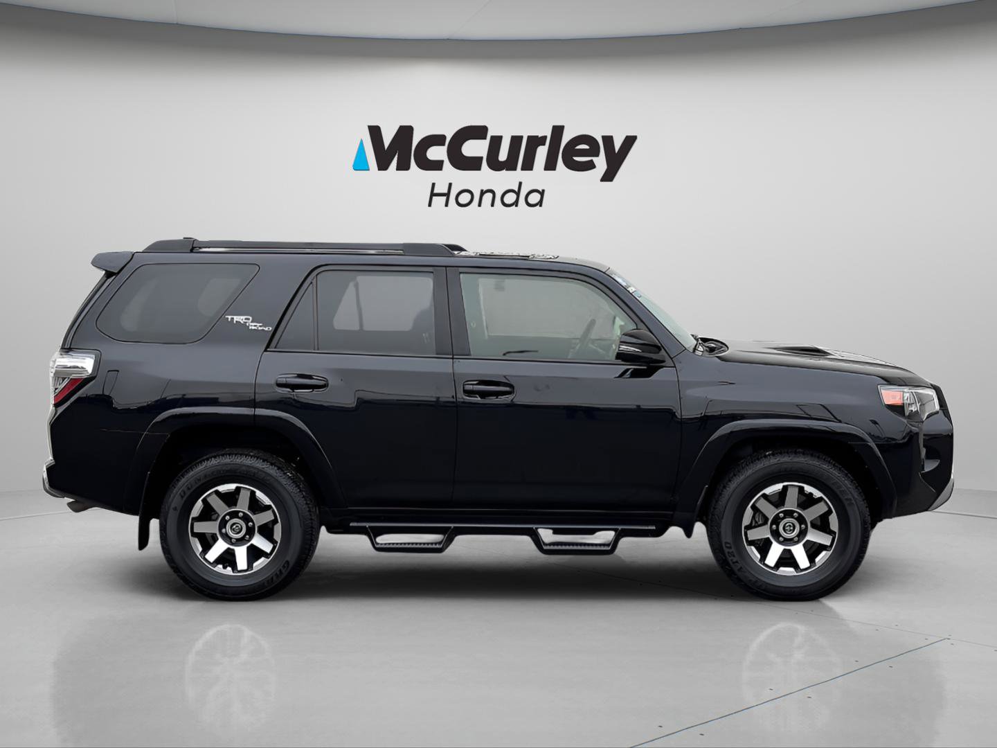 Used 2024 Toyota 4Runner TRD Off-Road Premium w/ Off Road Premium Plus Package image 2