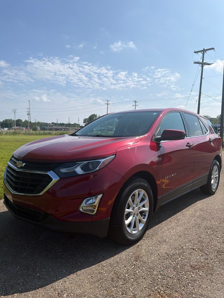 Used 2020 Chevrolet Equinox LT w/ Driver Convenience Package FWD image 1