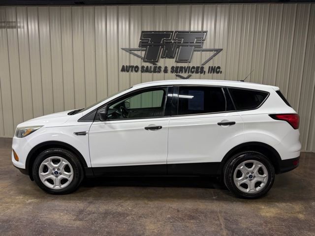 Used 2019 Ford Escape S image 3