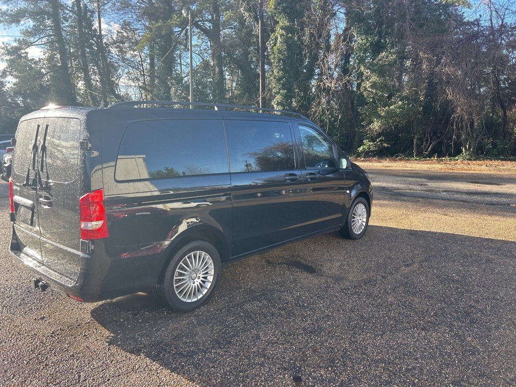 Used 2023 Mercedes-Benz Metris Passenger image 5