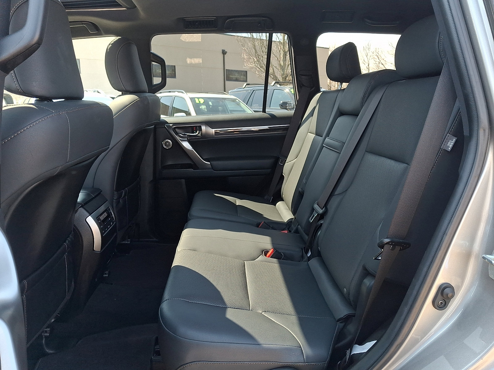 Certified 2022 Lexus GX 460 Premium w/ Premium Plus Package image 11