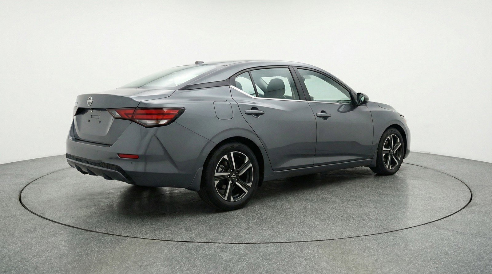Used 2025 Nissan Sentra SV image 9