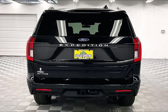 Used 2025 Ford Expedition Active image 5