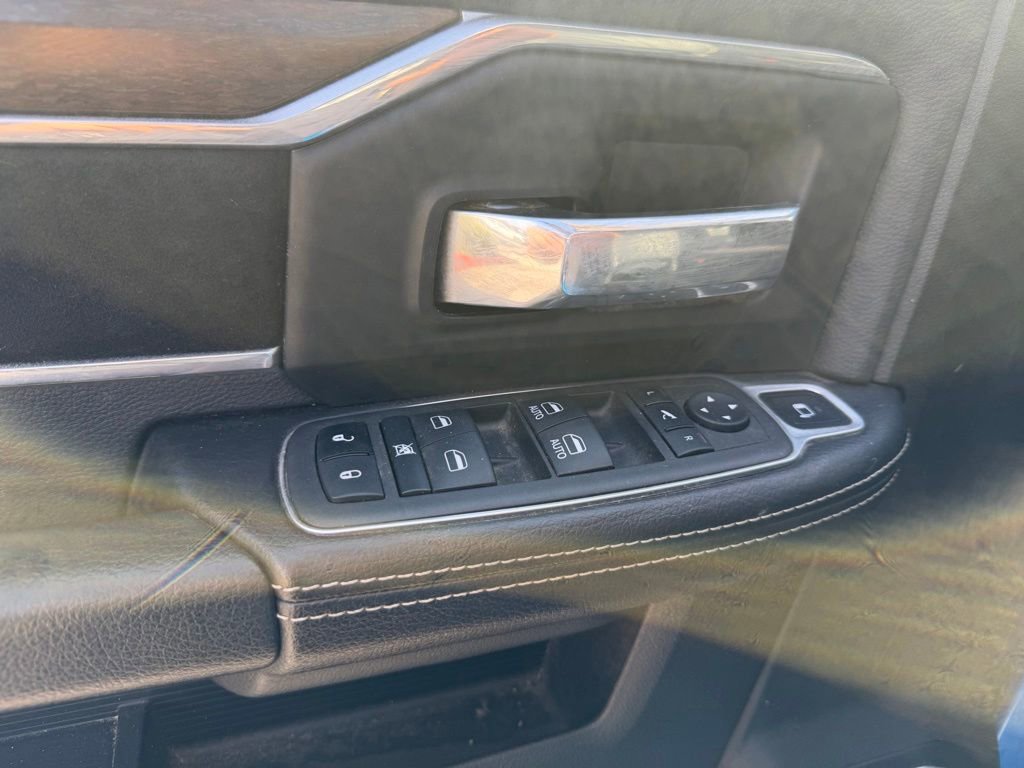 Used 2022 RAM 3500 Laramie AWD/4WD image 20