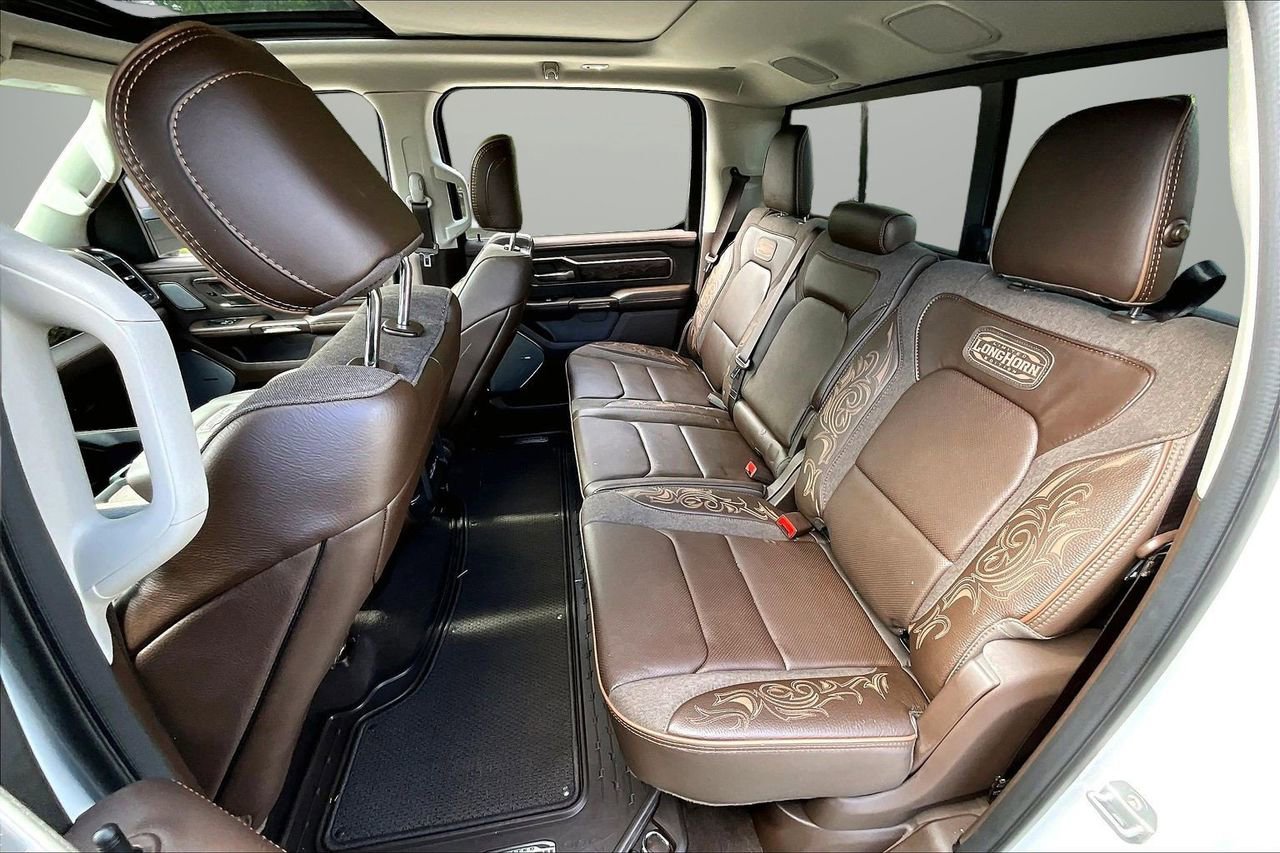 Used 2025 RAM 1500 Limited AWD/4WD image 23