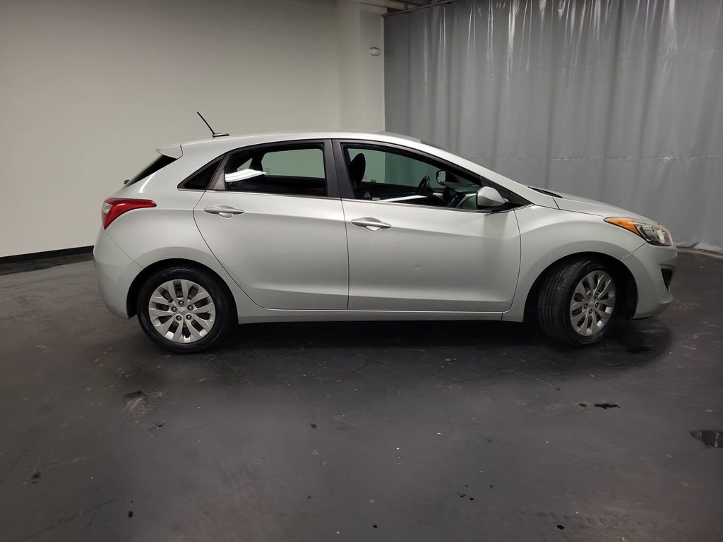 Used 2016 Hyundai Elantra GT image 10