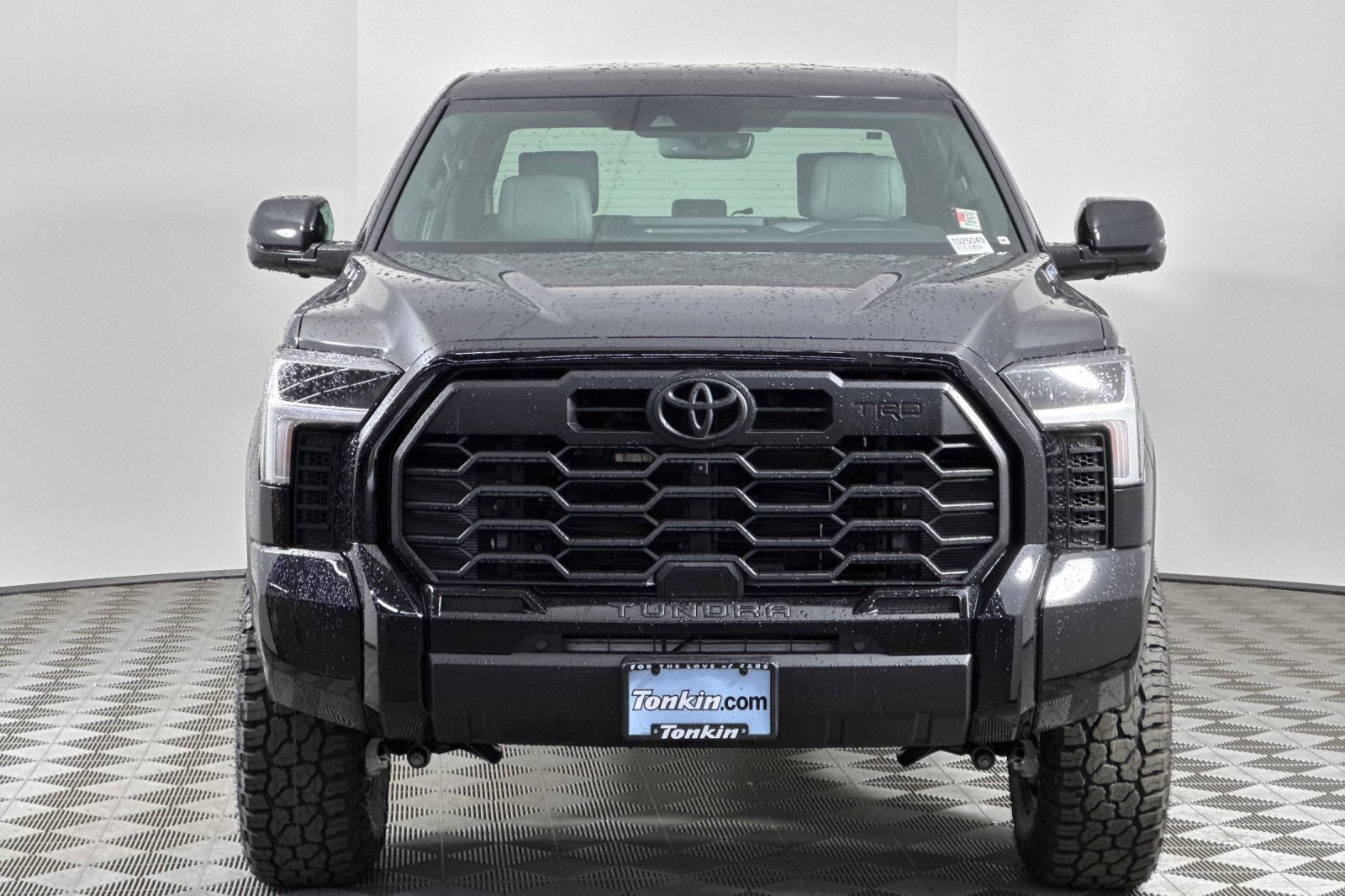 New 2025 Toyota Tundra Limited AWD/4WD image 9