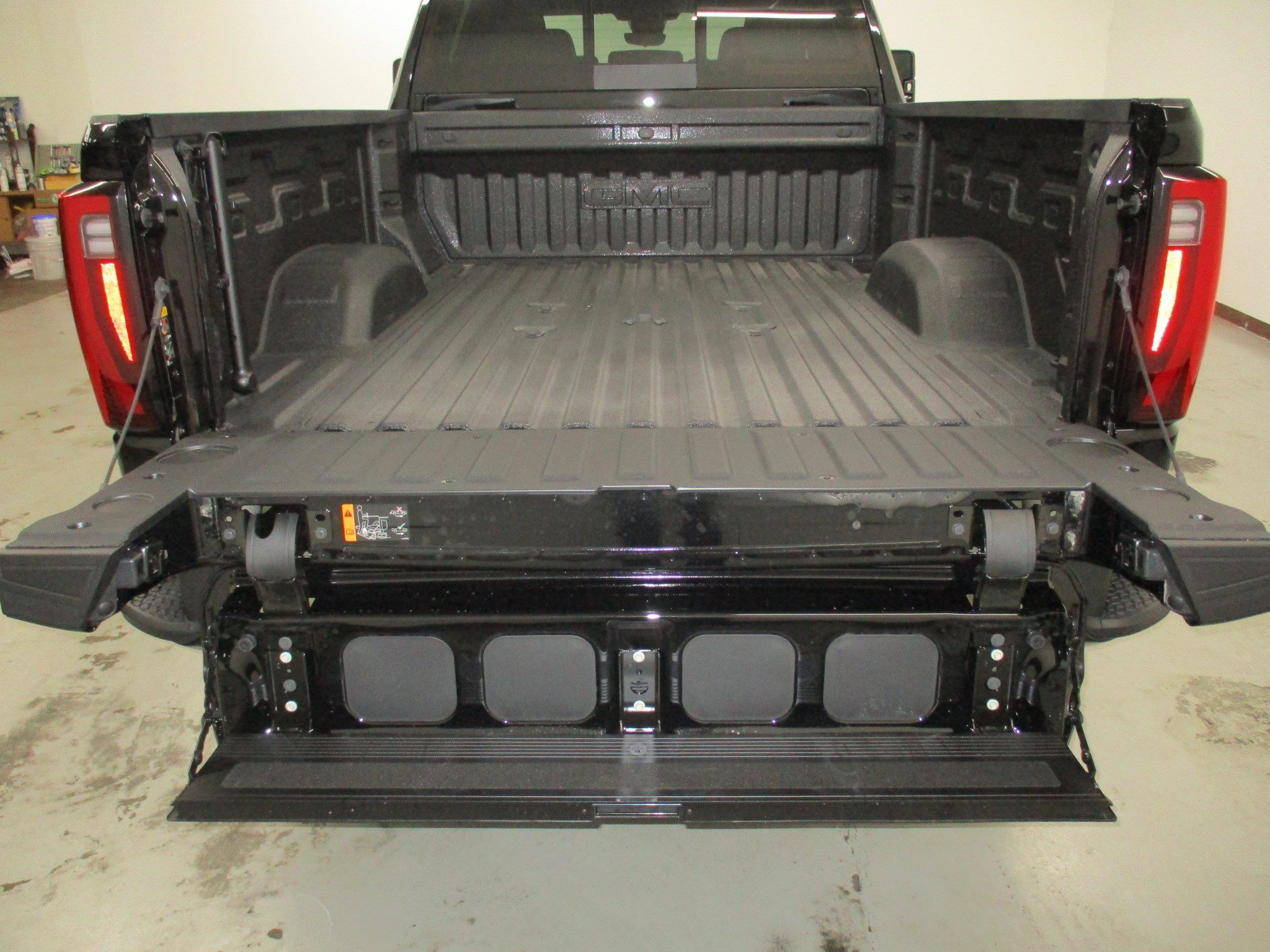 New 2025 GMC Sierra 2500 Denali w/ Technology Package image 6